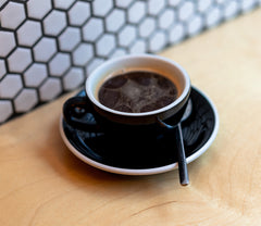 Loveramics Egg Latte Saucer (Black) 15.5cm