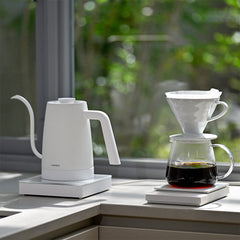 Hario Lyra Electric Coffee Drip Kettle (800ml) - White + FREE Meteor Filter Papers